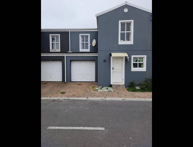 3 BEDROOM TOWNHOUSE FOR SALE IN HAZENDAL
